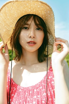 渡邉理佐が卒業後の櫻坂46に望むこととは？グループ初の卒コンは