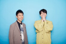 左から藤井隆、西山宏太朗。