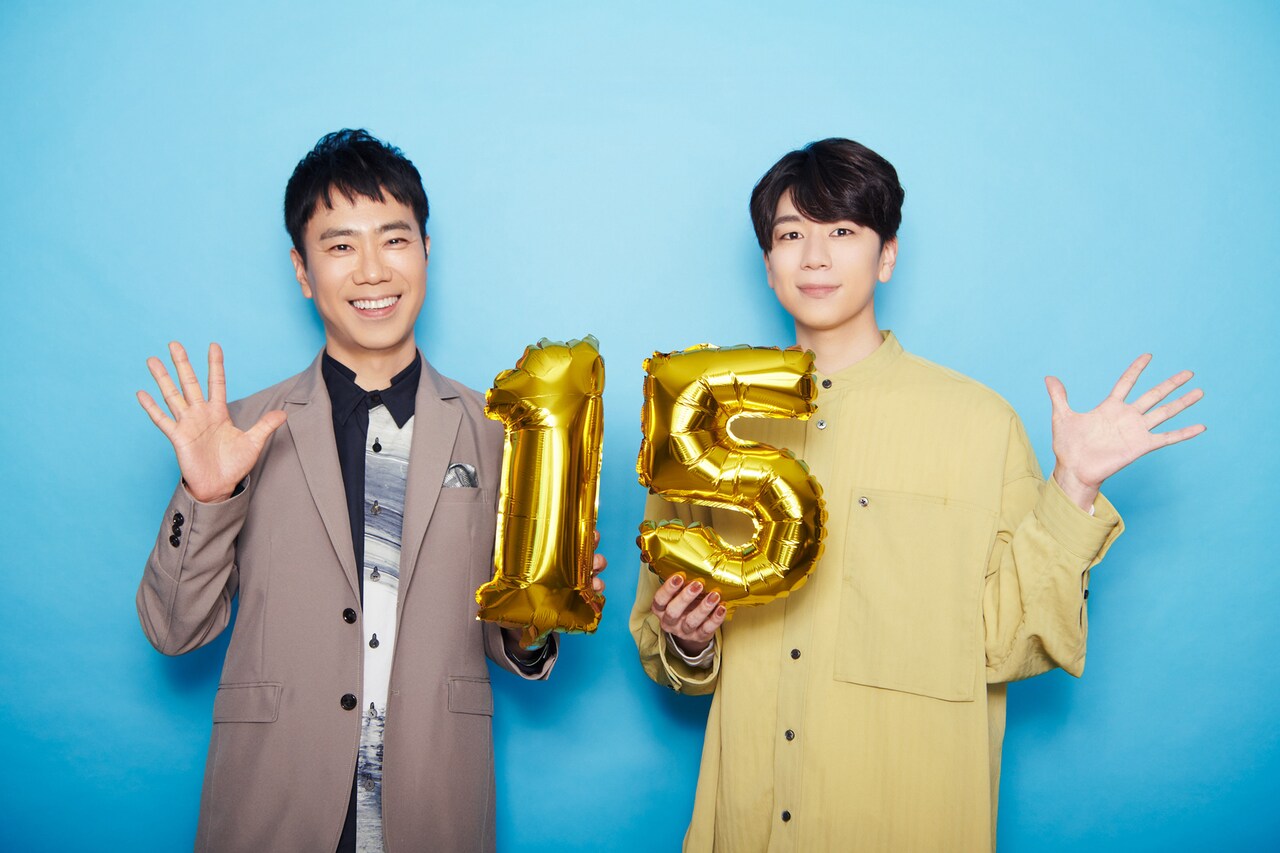 左から藤井隆、西山宏太朗。