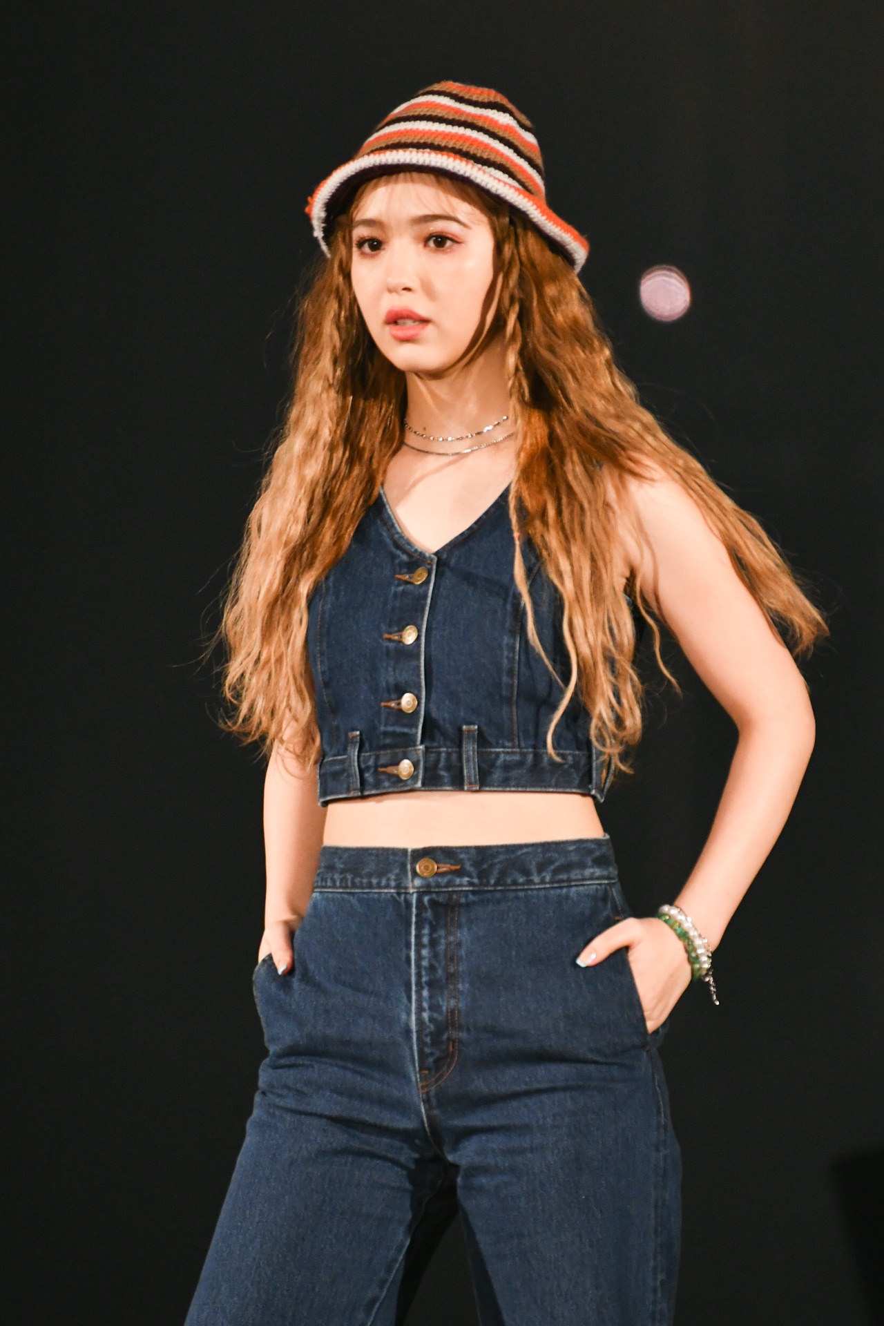 藤田ニコル