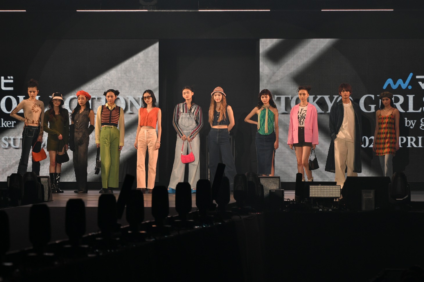 「第34回 マイナビ 東京ガールズコレクション 2022 SPRING / SUMMER」の様子。