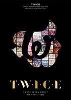 TWICE「T・W・I・C・E」通常盤ジャケット