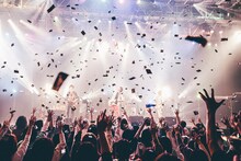 「LEGO BIG MORL 15th anniversary SPECIAL LIVE in なんば」の様子。（撮影：西槇太一）