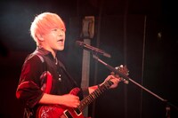 田口達也（G, Cho / Non Stop Rabbit）（Photo by MAYUMI）