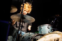 カズマ・タケイ（Dr / ネクライトーキー）（Photo by MAYUMI）