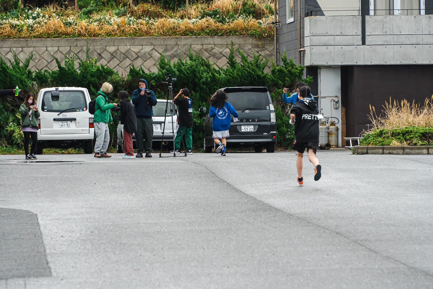 「WACK合同オーディション2022」3日目早朝マラソンの様子。