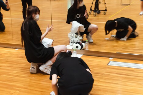 ユメカ・ナウカナ？（ASP）に「ユメカのバカヤロー！」と叫ぶヒメカ・ナウカナ？。