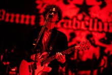 菅原卓郎（Vo, G）（撮影：西槇太一）