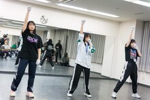 左からナ後、カナエデーモン、月ノウサギ（GANG PARADE）。