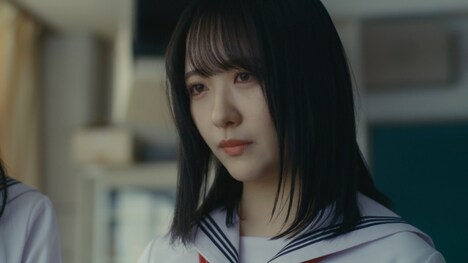 STU48のドラマミュージックビデオ「光は君に、あの日々に。」の予告映像より。(c)STU