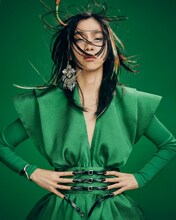 「装苑」5月号「PLAY A SENSATION」より、UA。