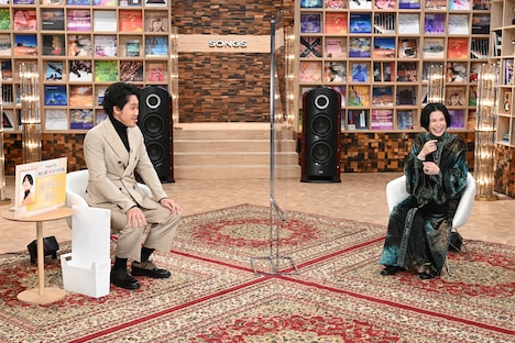 左から大泉洋、Superfly。（写真提供：NHK）