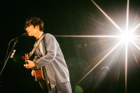 川崎鷹也（Photo by Kana Tarumi）