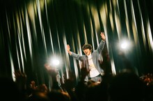 川崎鷹也（Photo by Kana Tarumi）