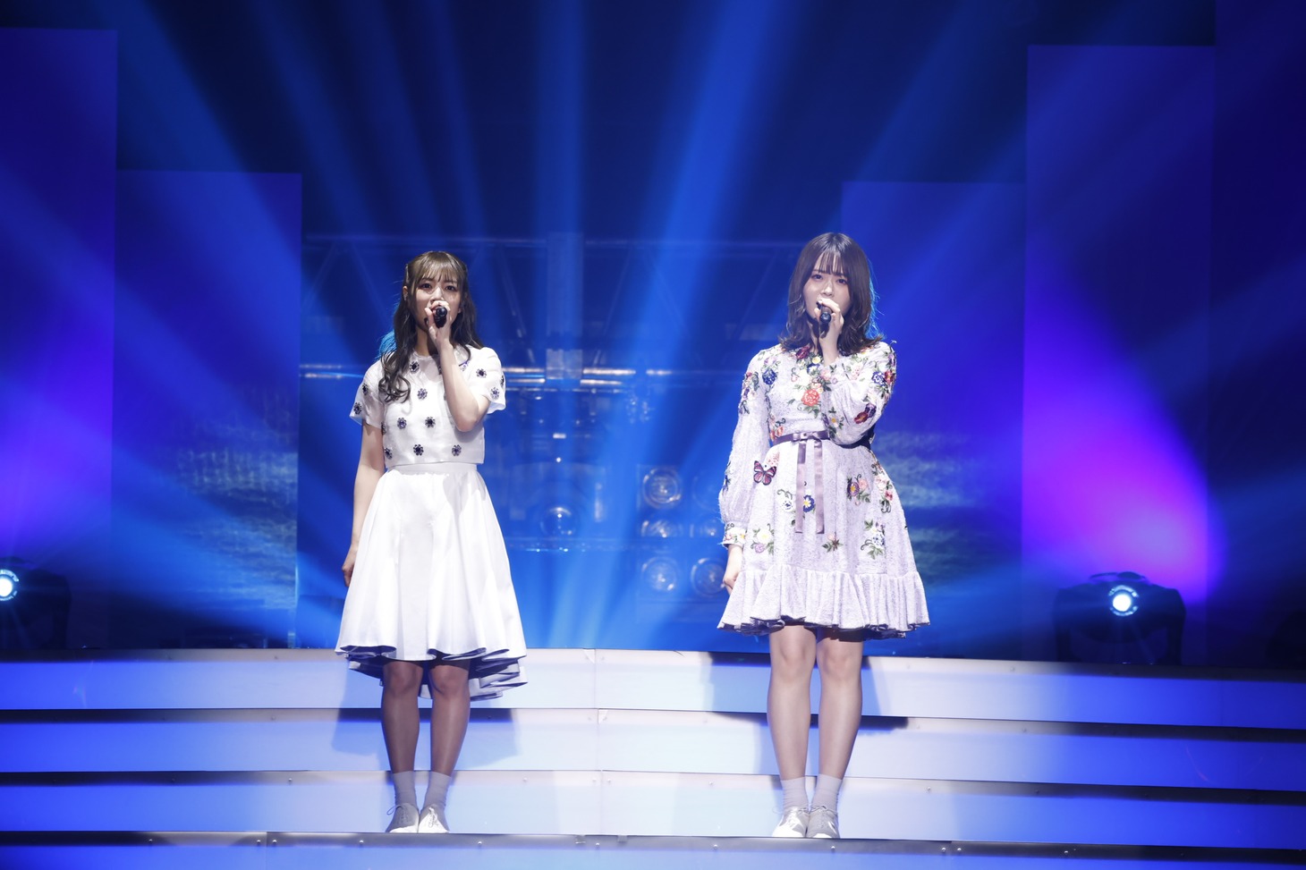 北野日奈子と山崎怜奈。