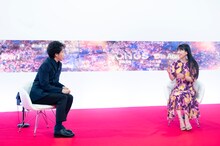 左から大泉洋、あ～ちゃん（Perfume）。（撮影：田中聖太郎）(c)NHK