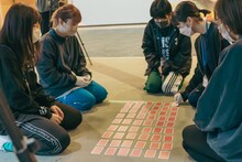 「WACK合同オーディション2022」5日目 敗者復活を懸けた神経衰弱の様子。