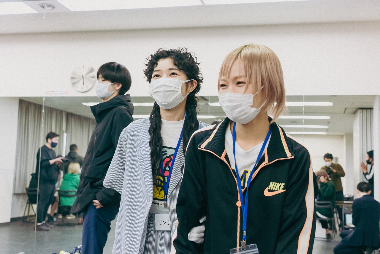 BiSHのリンリンとモモコグミカンパニー。 - 「WACK合同