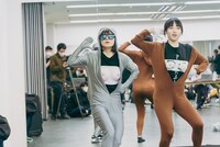 アユナC、月ノウサギ（GANG PARADE）。