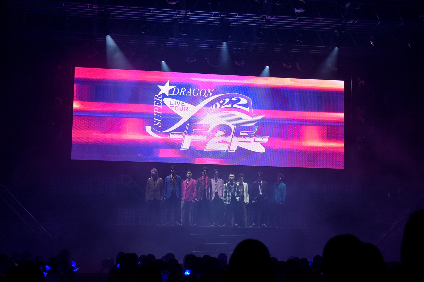 SUPER★DRAGON「Force to Forth」初日公演より。（撮影：深野輝美）