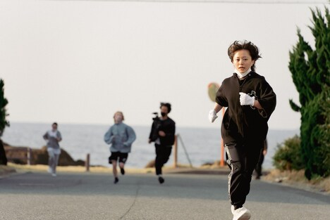 手前からアユナC、ハナエモンスター(豆柴の大群)、オキタユア。