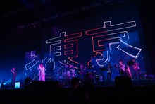 「THE ORAL CIGARETTES Hall Tour 2022『SUCK MY WORLD』」3月24日公演の様子。（撮影：ハタサトシ）