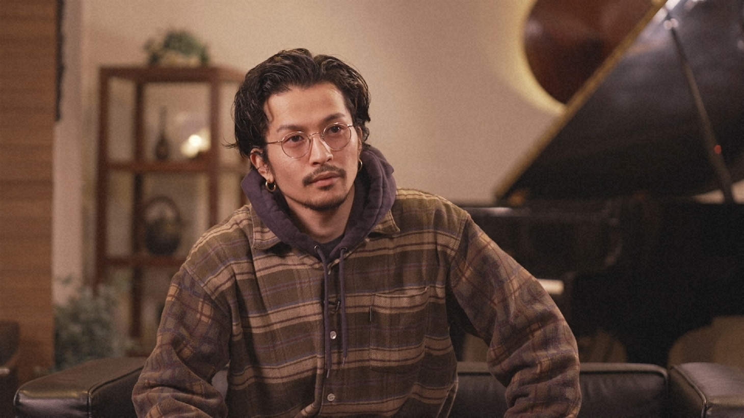 人気画像9位は「明日放送『NHKスペシャル』に常田大希出演、“大人”になる18歳に送るメッセージは」より、常田大希（King Gnu、millennium parade、PERIMETRON）。（写真提供：NHK）
