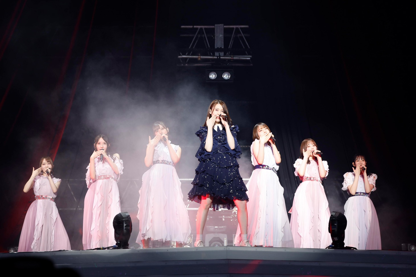 「乃木坂46 29thSGアンダーライブ」の様子。(c)乃木坂46LLC