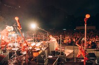 GEZAN「BUG ME TENDER vol.17」の様子。（撮影：taro mizutani）