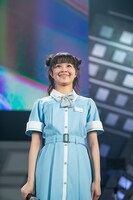 「新衣装なら黙っていれば清楚に見える」と言われて黙ってみる藤谷美海。