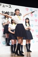 タップダンスを披露する村山結香。