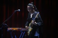 村田シゲ（B / □□□）（撮影：Susie）