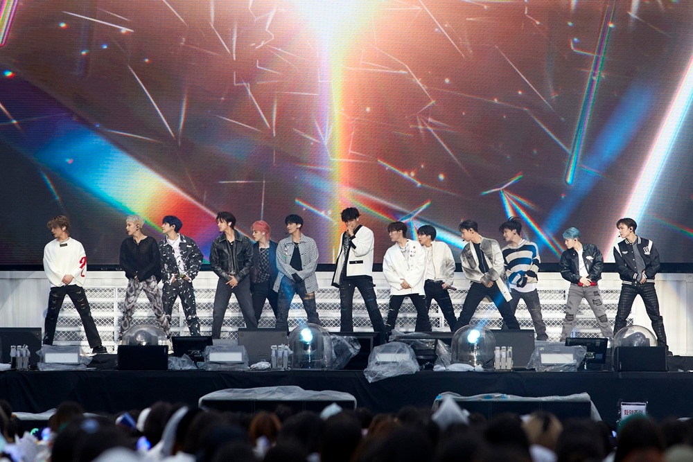 「SEVENTEEN in CARAT LAND」の様子。(c)PLEDIS Entertainment
