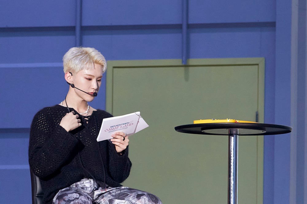 HOSHI (c)PLEDIS Entertainment