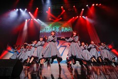 新生22/7が変化を恐れずに“覚醒”果たしたライブツアー「14」
