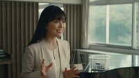 STU48のドラマミュージックビデオ「光は君に、あの日々に。」より。