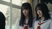 STU48のドラマミュージックビデオ「光は君に、あの日々に。」より。