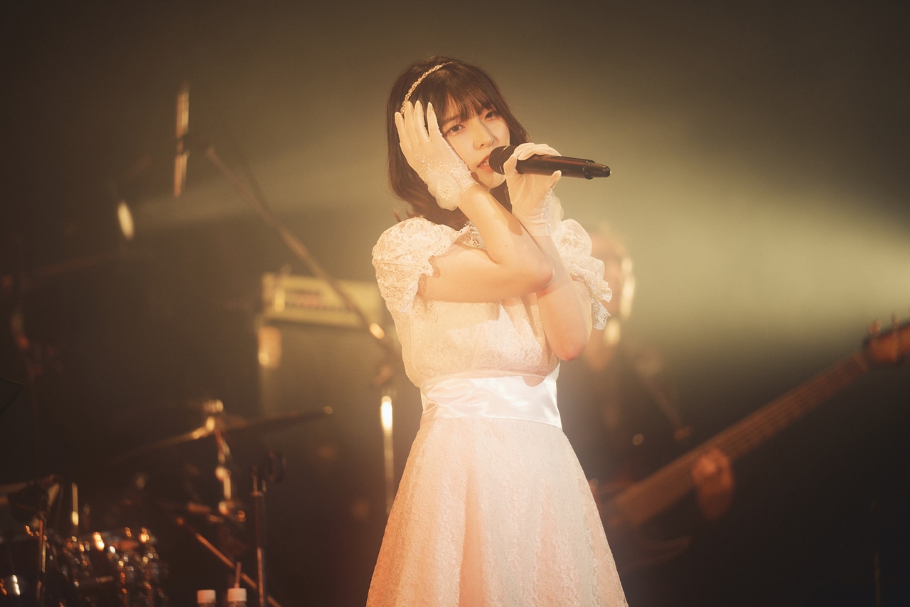 矢川葵（撮影：稲垣謙一）