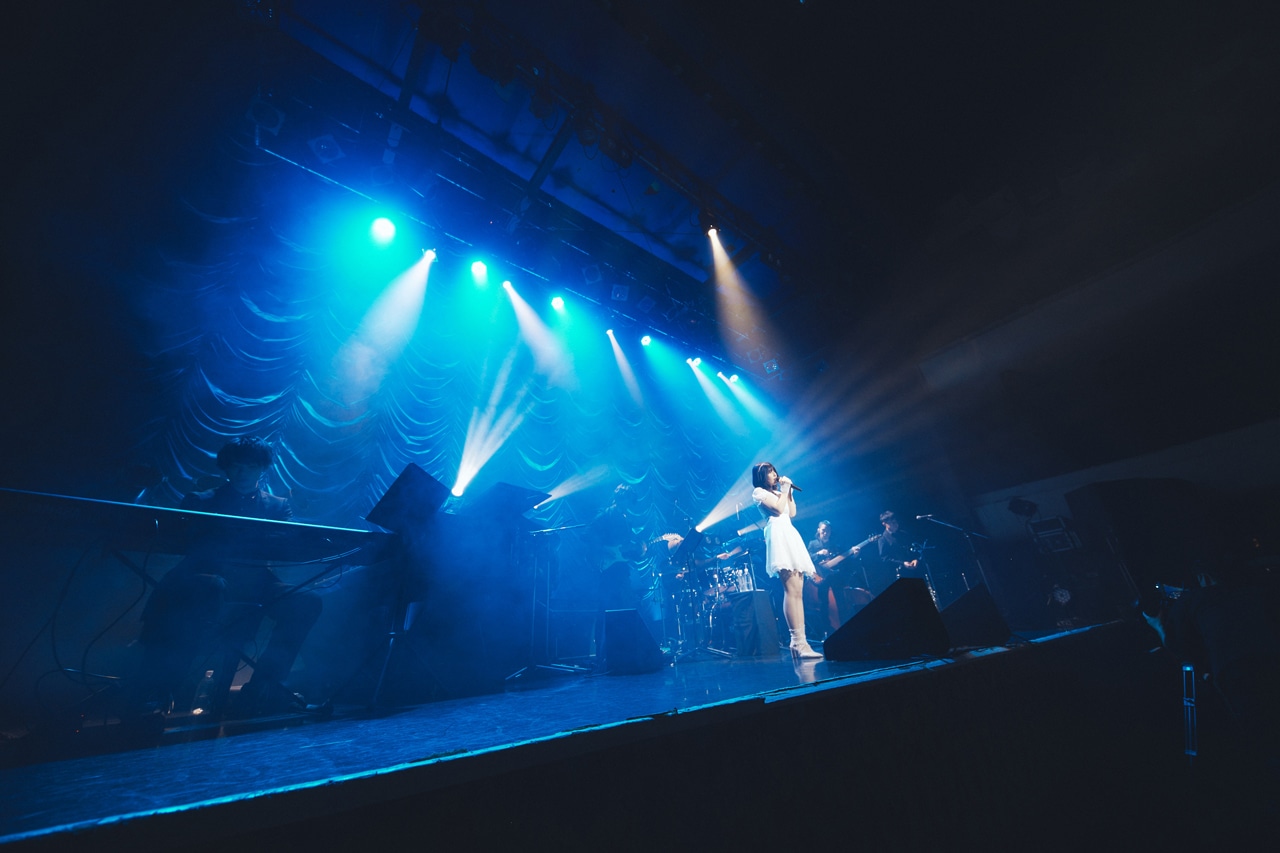 「矢川葵 コンサート 2022『See the Light』」の様子。（撮影：稲垣謙一）
