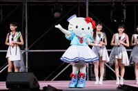 ハローキティとOCHA NORMAのコラボレーションの様子。（c）'21、'22 SANRIO 著作(株)サンリオ