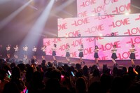 「=LOVE全国ツアー2022『どう考えても、君ってイコラブのこと好きじゃん』」北海道・苫小牧市民会館公演の様子。(c)YOANI