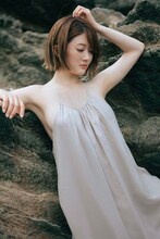 乃木坂46 樋口日奈 1st写真集「恋人のように」より。（撮影：前康輔）