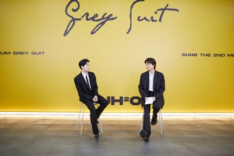 左からSUHO、KAI。（写真提供：SM Entertainment）