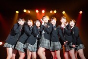 #よーよーよー、5曲しかないからもうひと回し！制服姿で初ワンマン