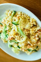 水田信二のレシピ「鮭とレモンの炒飯」。