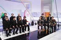 BE:FIRST（左）とDa-iCE（右）。(c)日本テレビ