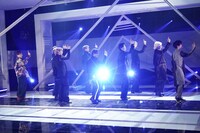 Da-iCEとBE:FIRSTのコラボパフォーマンスの様子。(c)日本テレビ