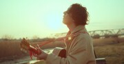 ROTH BART BARON「N e w M o r n i n g」ミュージックビデオより。