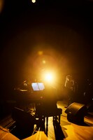 中島美嘉「HELLO」ミュージックビデオより。