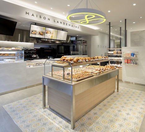 東京・メゾン ランドゥメンヌ 赤坂の店内。